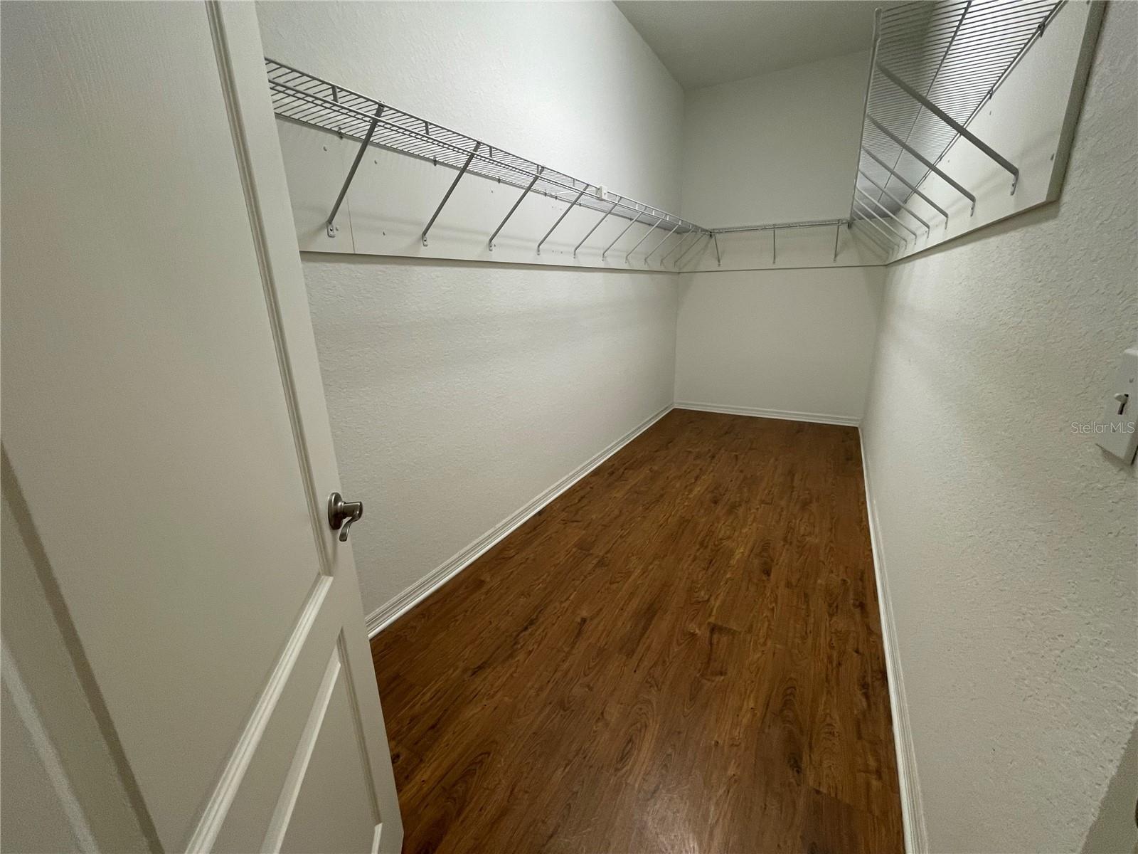 326 Lake Mariana Way Property Photo 24