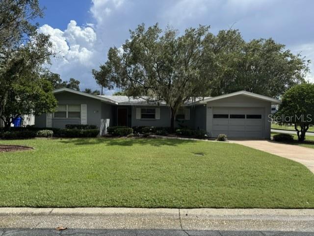 550 W PALMEDEN DR Property Photo 1