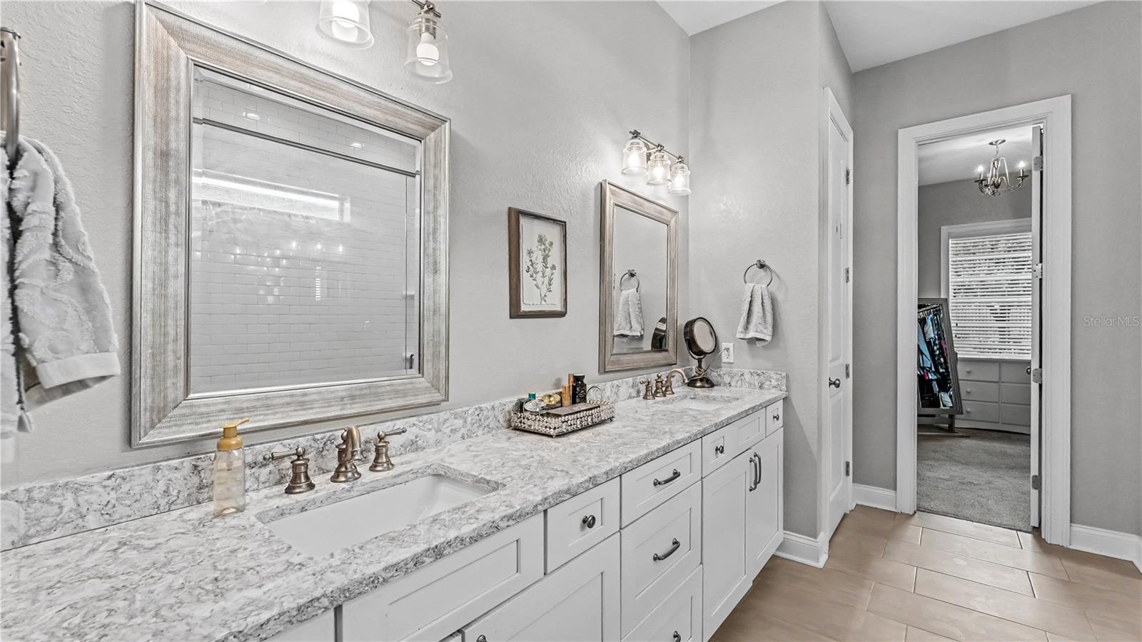 1539 Hollingsworth Creek Ct Property Photo 18