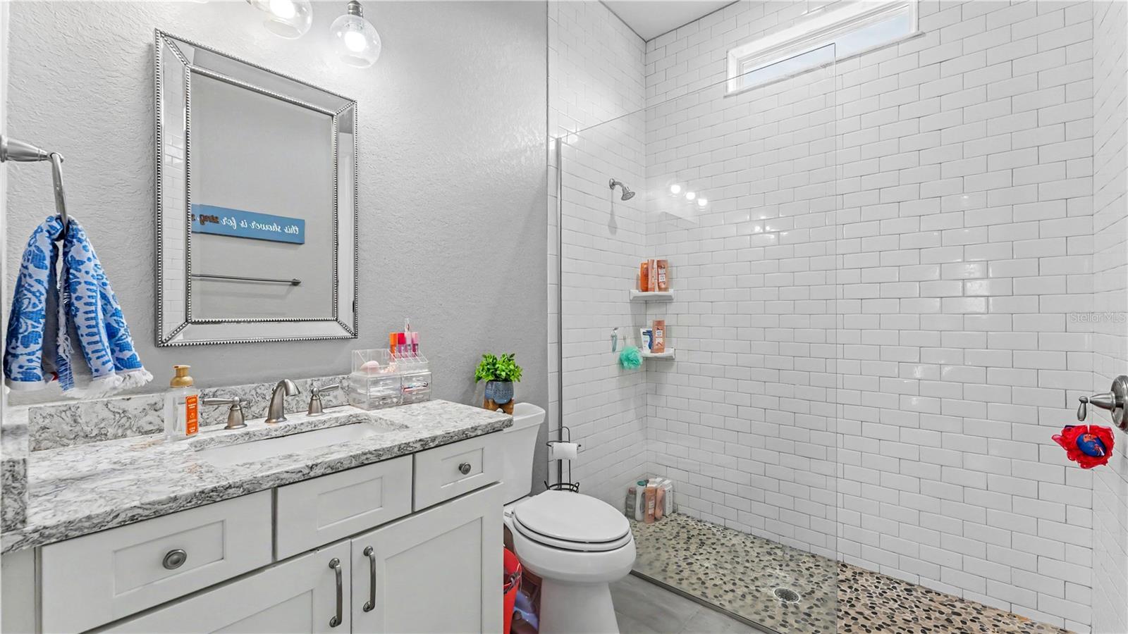 1539 Hollingsworth Creek Ct Property Photo 21