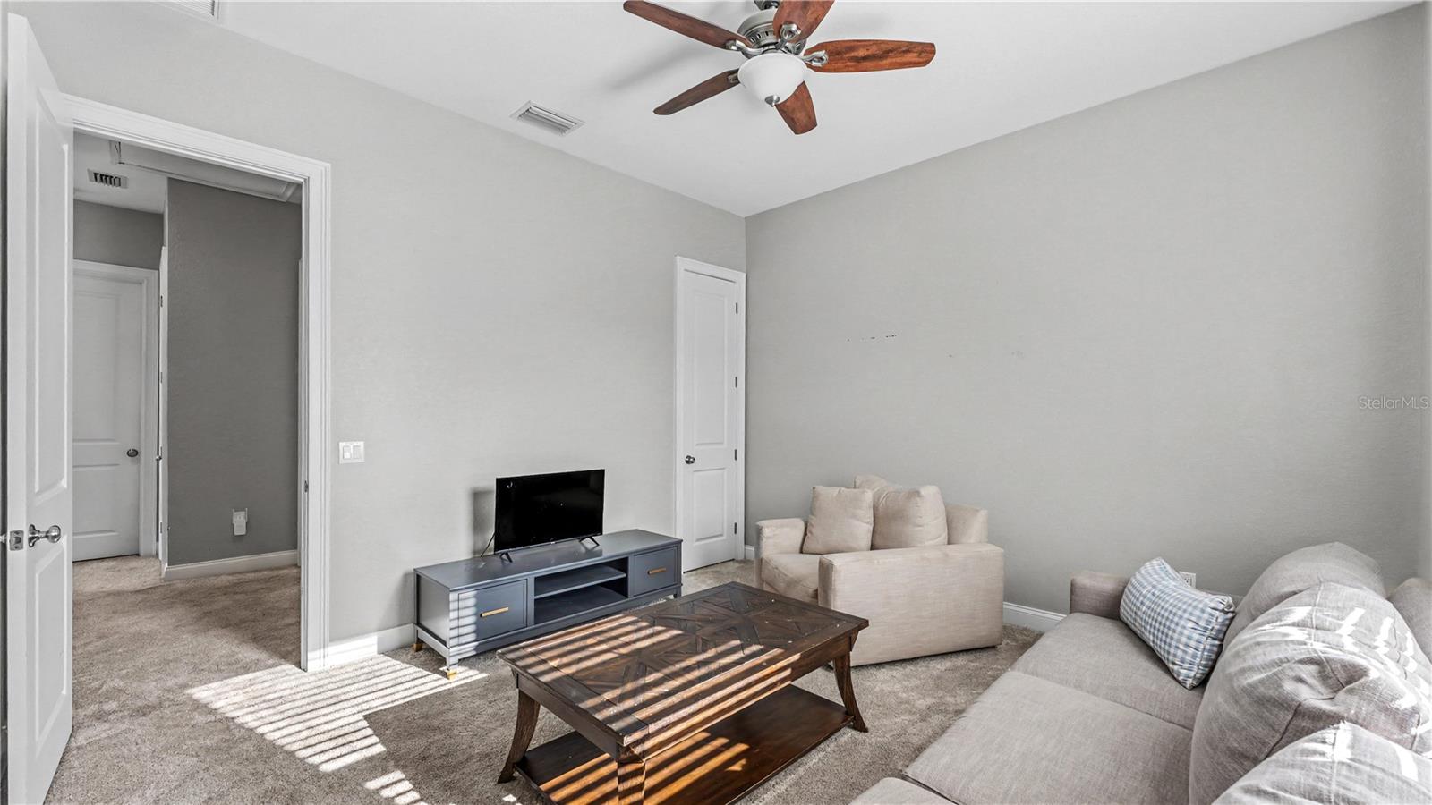1539 Hollingsworth Creek Ct Property Photo 32