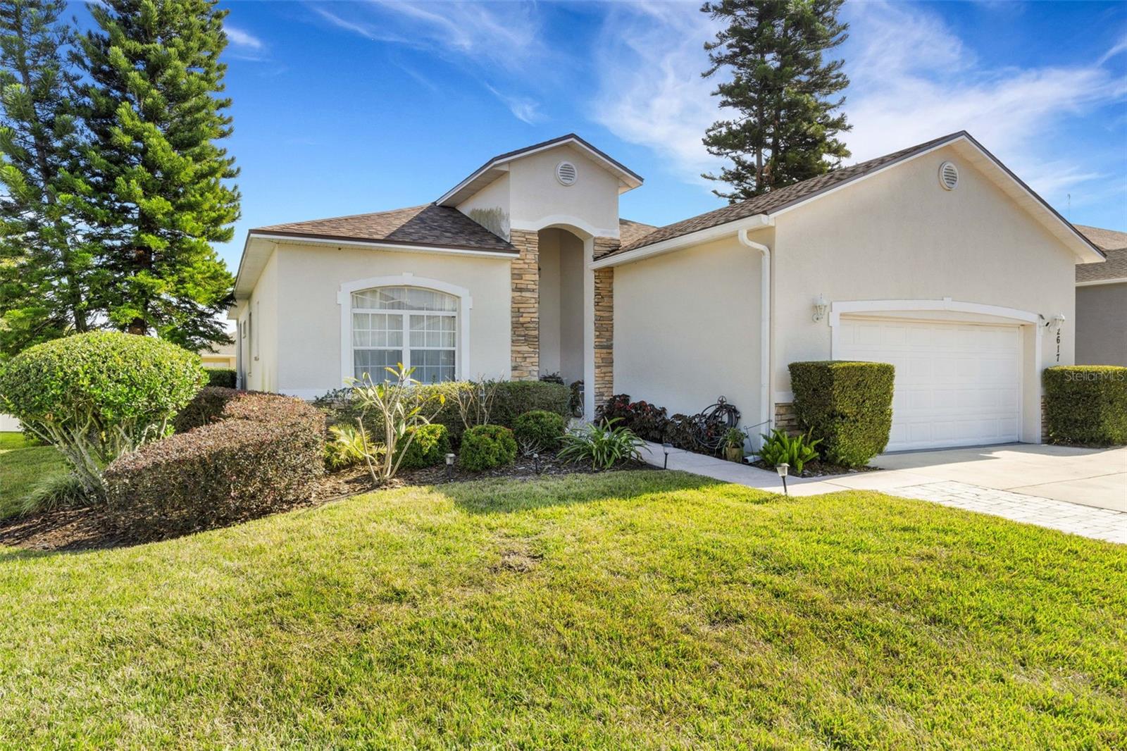2617 HICKORY VIEW LOOP Property Photo 1