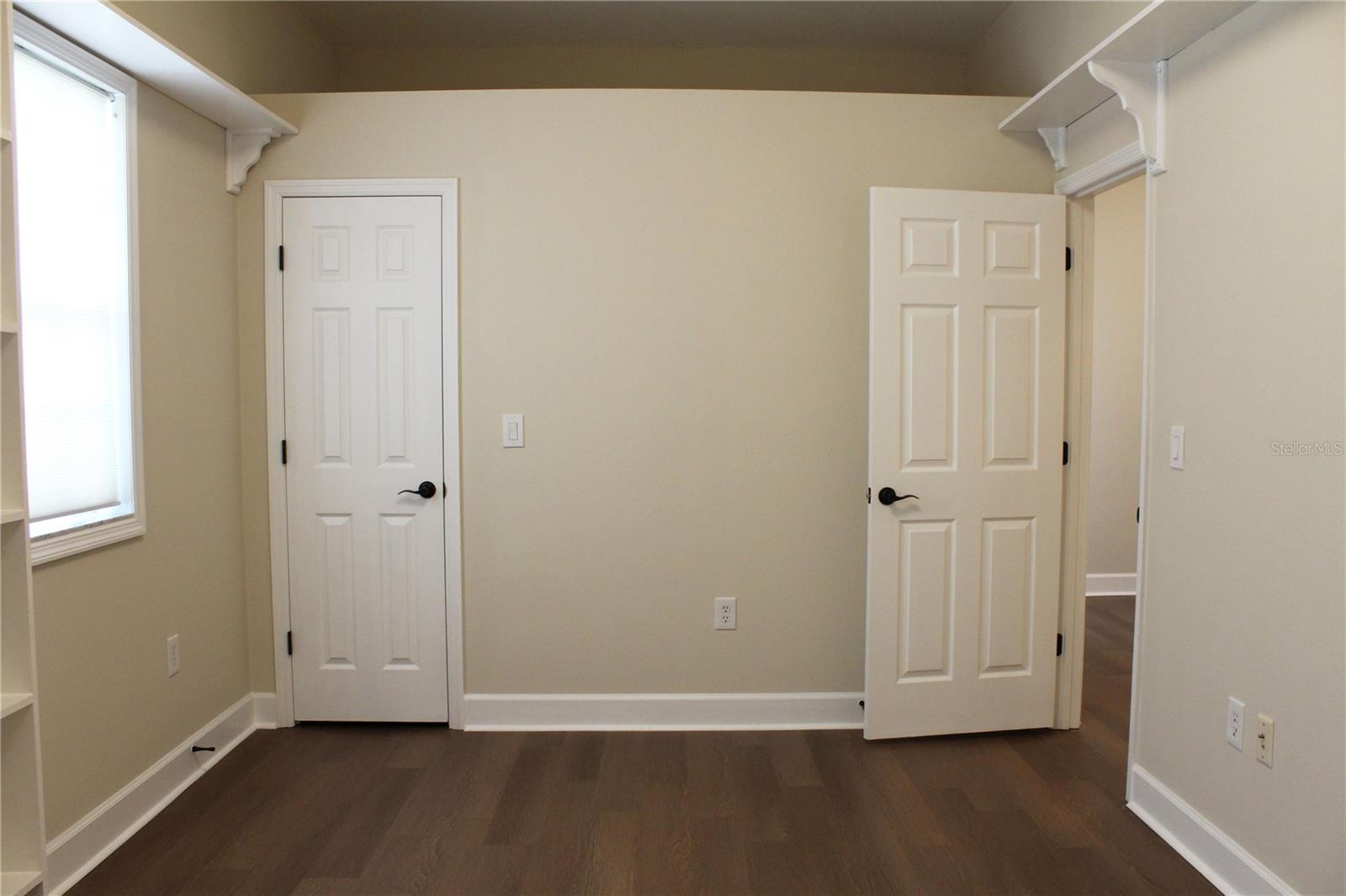 850 Hanover Way Property Photo 73