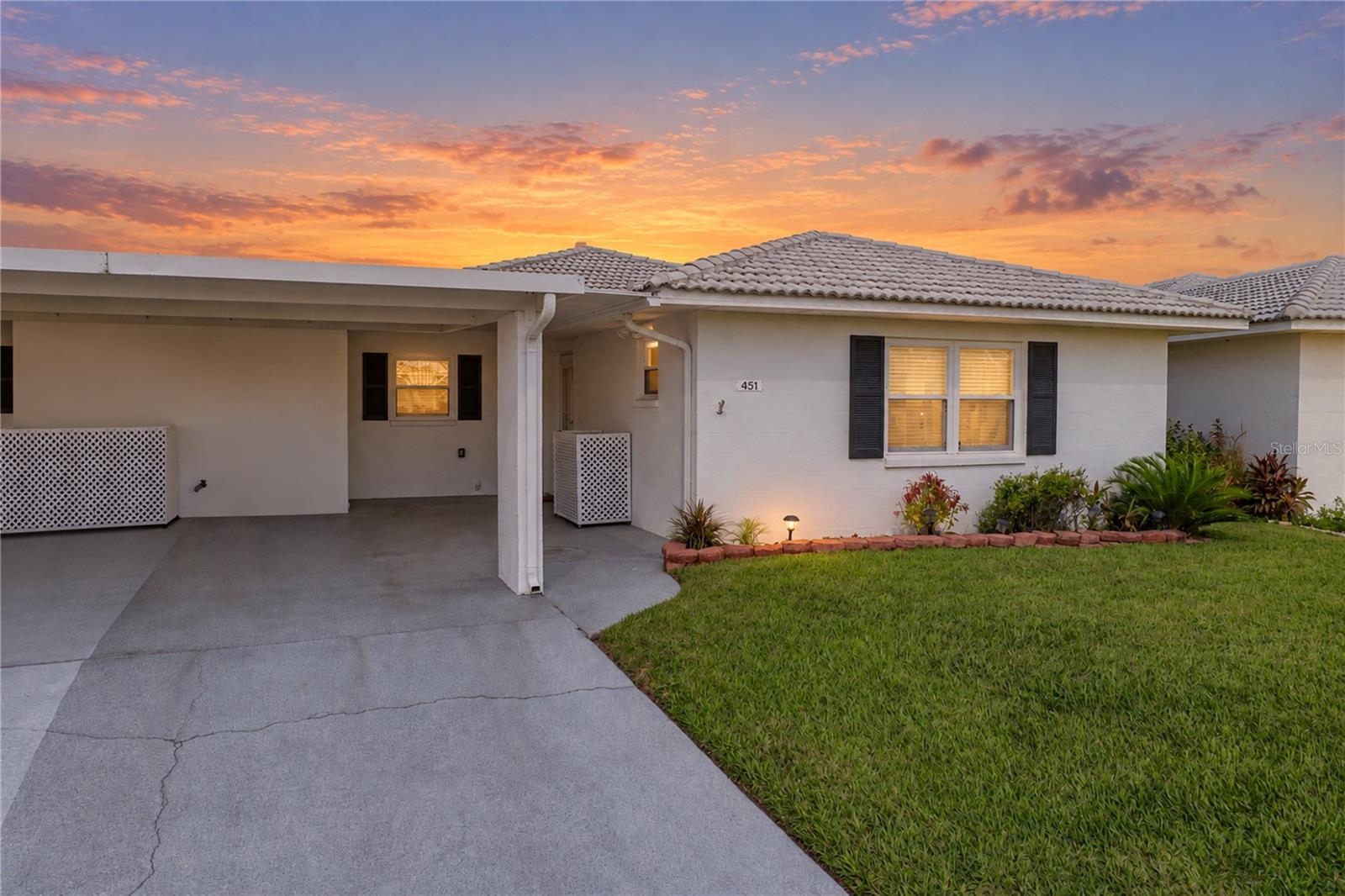 451 Cameo Dr Property Photo 1