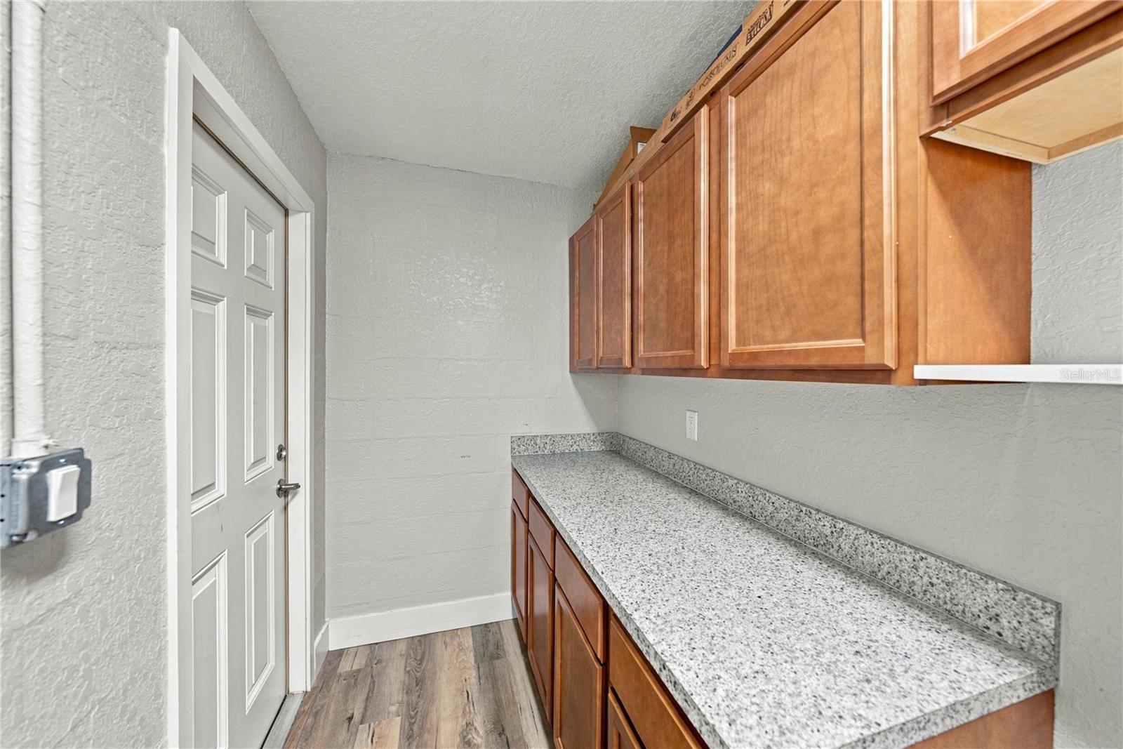 451 Cameo Dr Property Photo 25