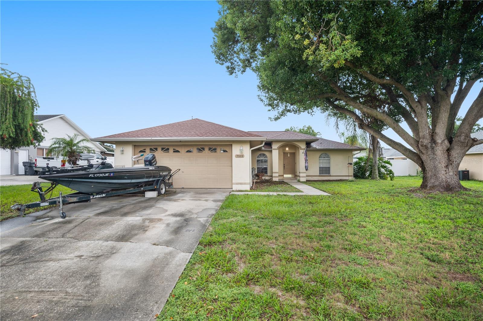 7512 Floral Cir E Property Photo 1