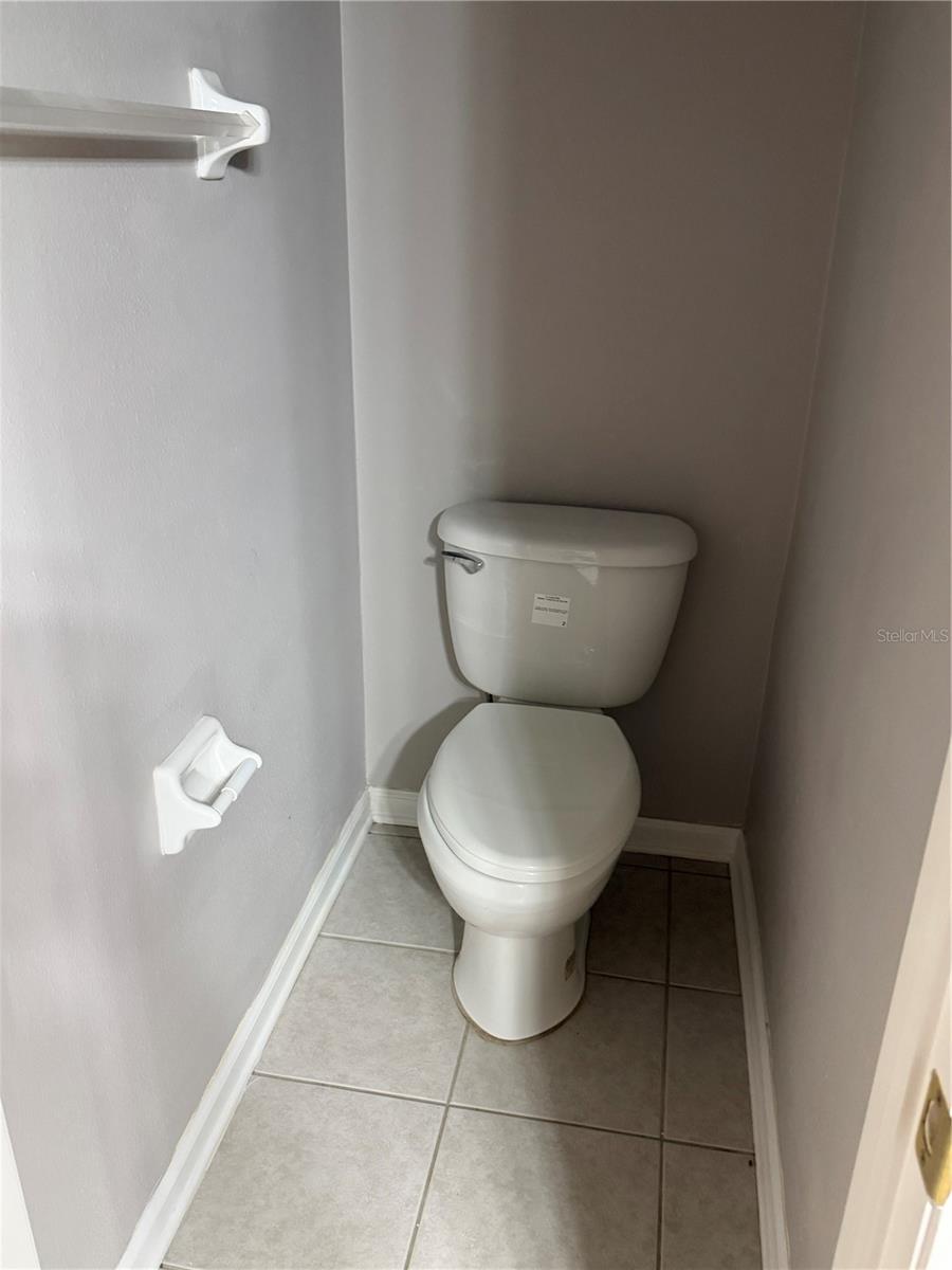 1904 Samantha Ln Property Photo 8