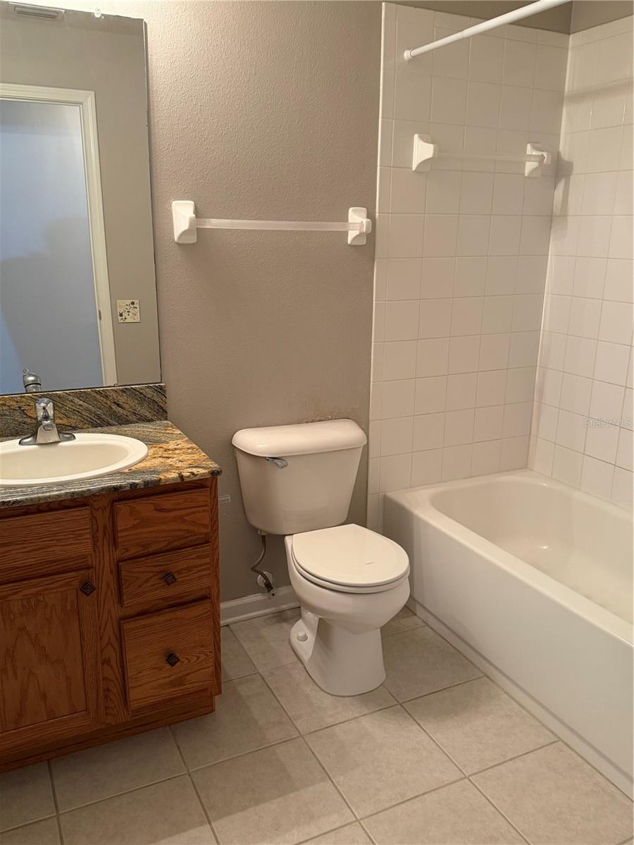 1904 Samantha Ln Property Photo 19