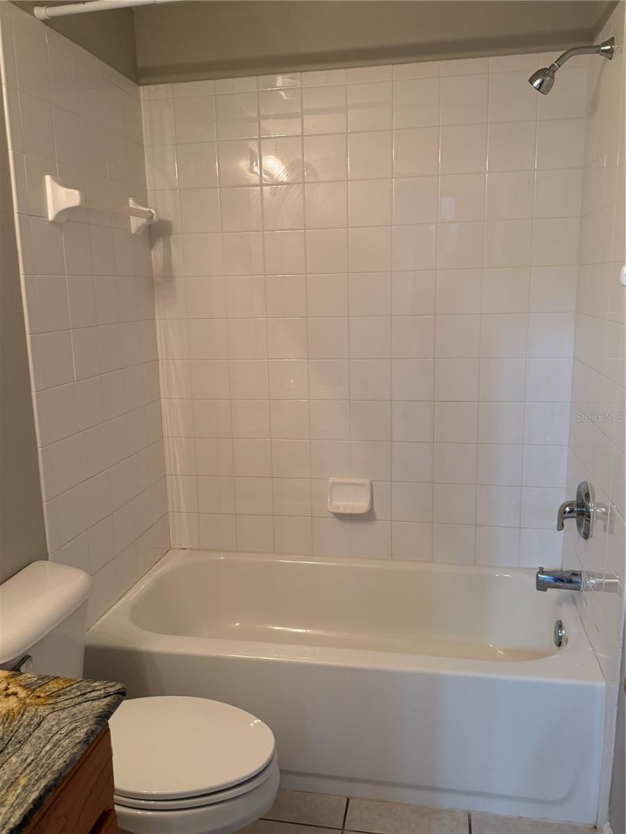 1904 Samantha Ln Property Photo 24