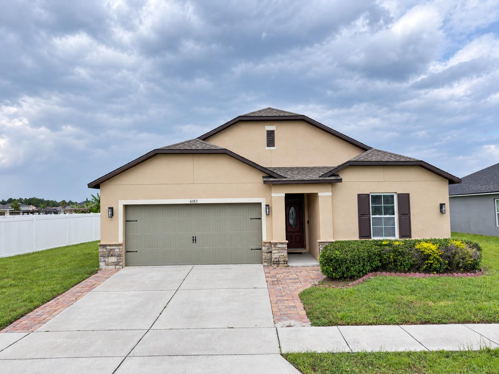 6183 Grey Heron Dr Property Photo 1