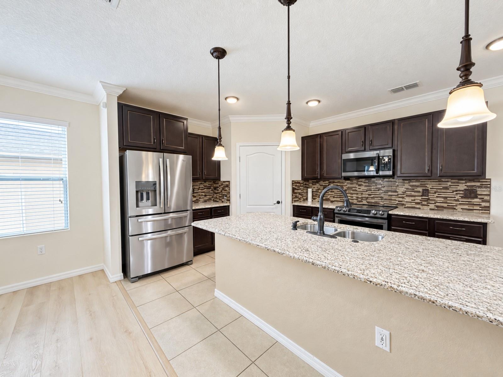 6183 Grey Heron Dr Property Photo 7