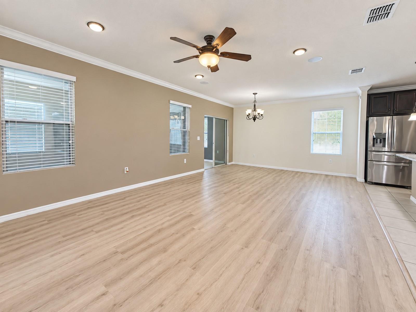 6183 Grey Heron Dr Property Photo 9