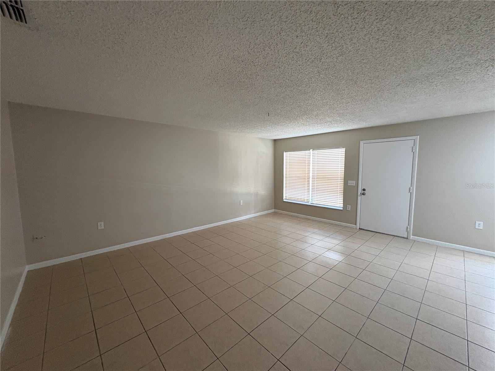 4519 Highland Ln Property Photo 2