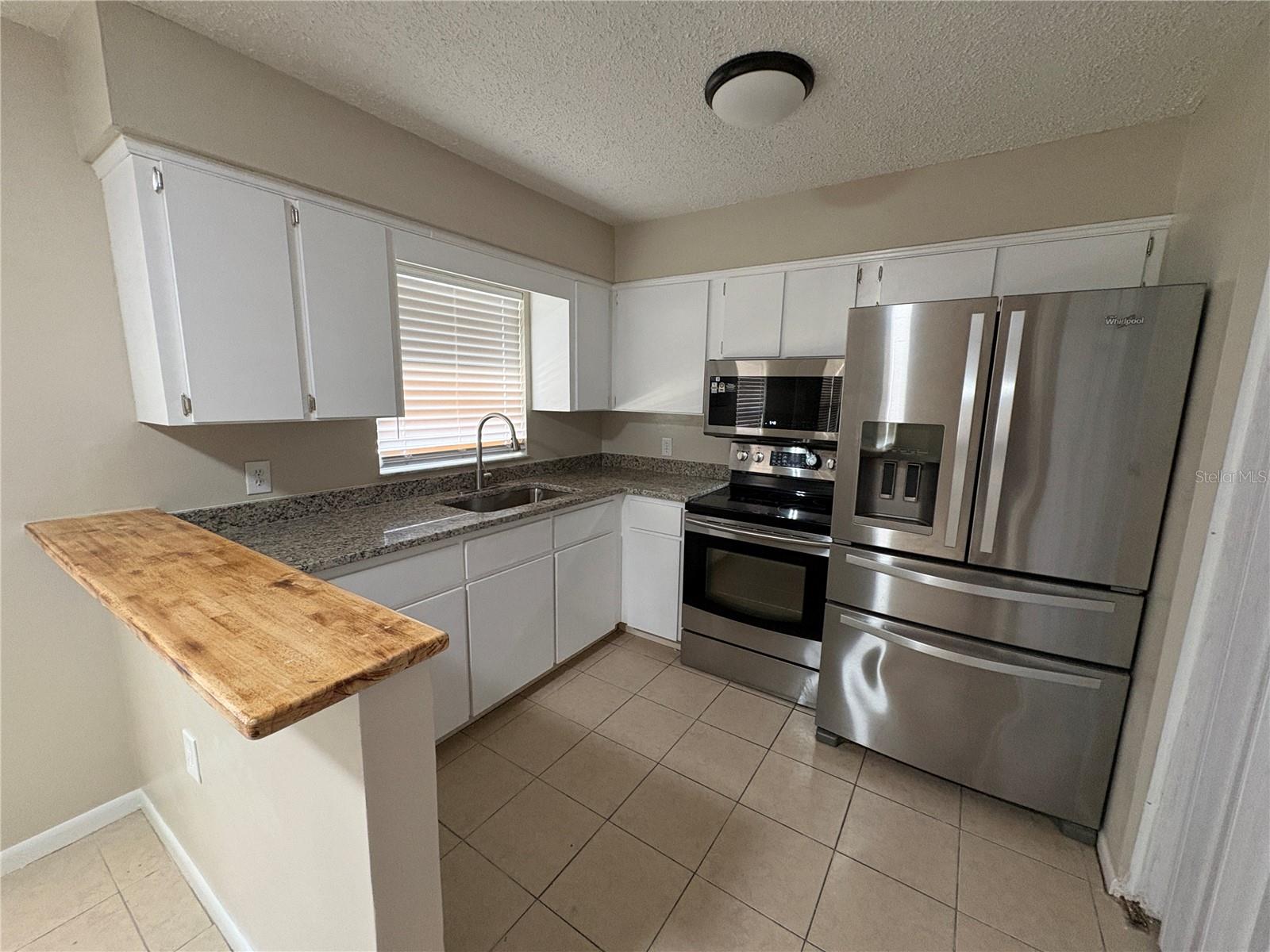 4519 Highland Ln Property Photo 6