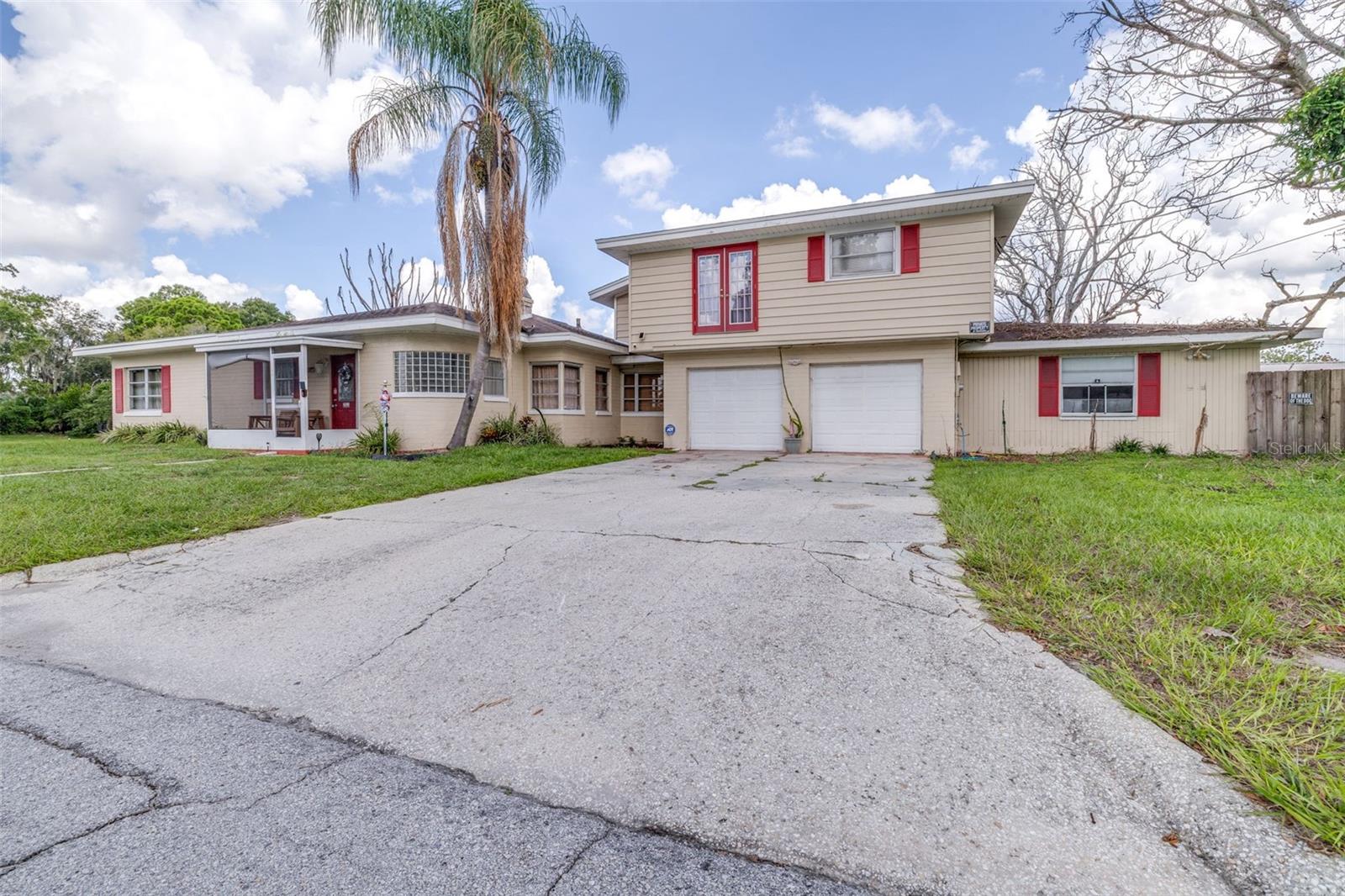 900 Lake Martha Dr Ne Property Photo 2