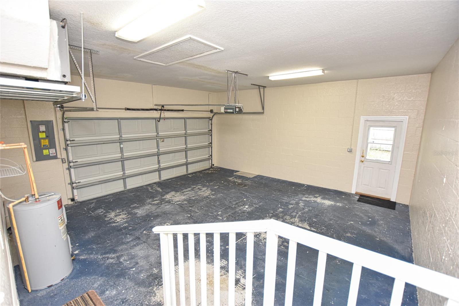 302 W Belmar St Property Photo 15