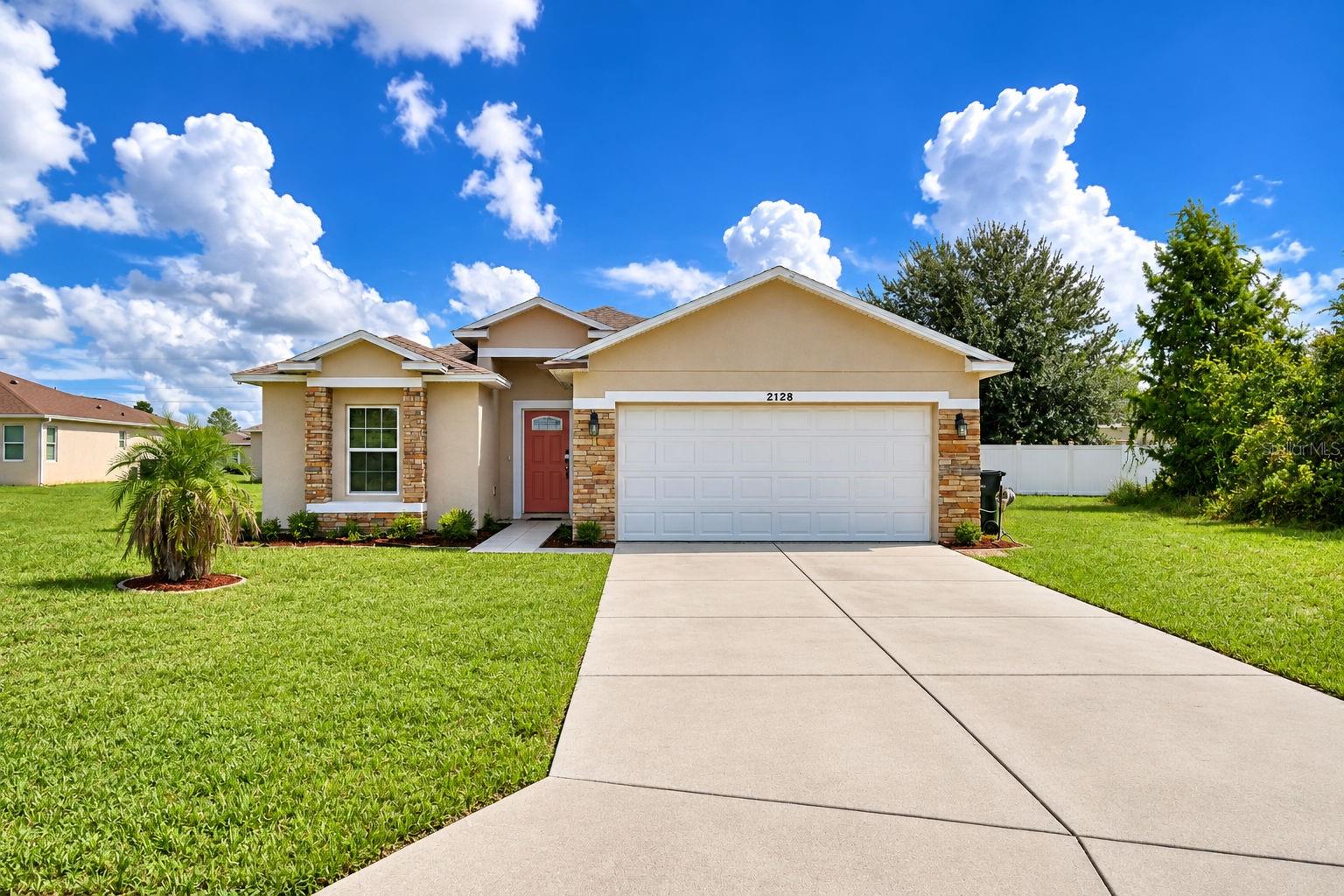 2128 Orchid Way Property Photo 1