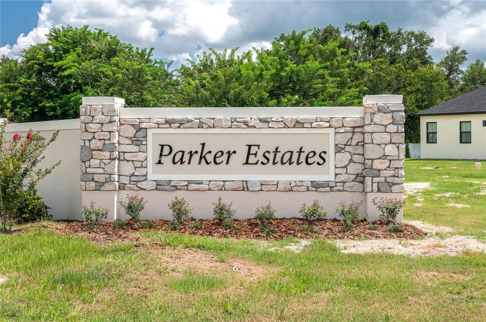5488 PARKER ESTATES LOOP Property Photo 1