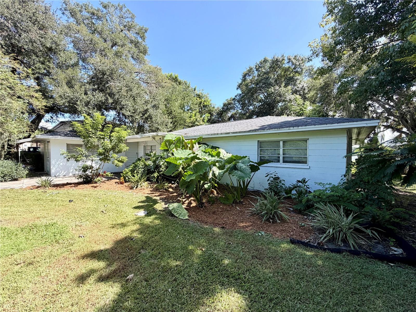 2035 Shakespeare St Property Photo 4