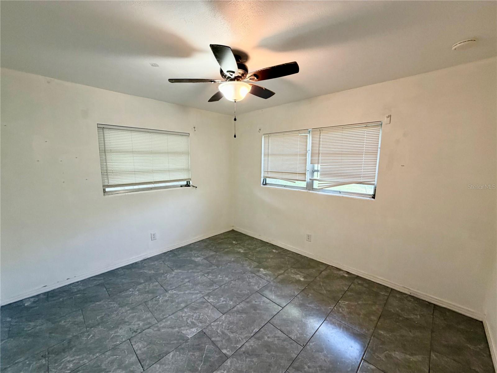 2035 Shakespeare St Property Photo 39