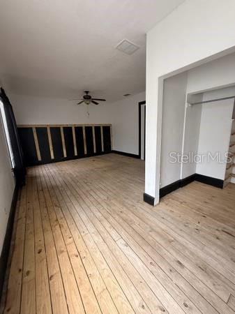 375 W Bay Ave Property Photo 14