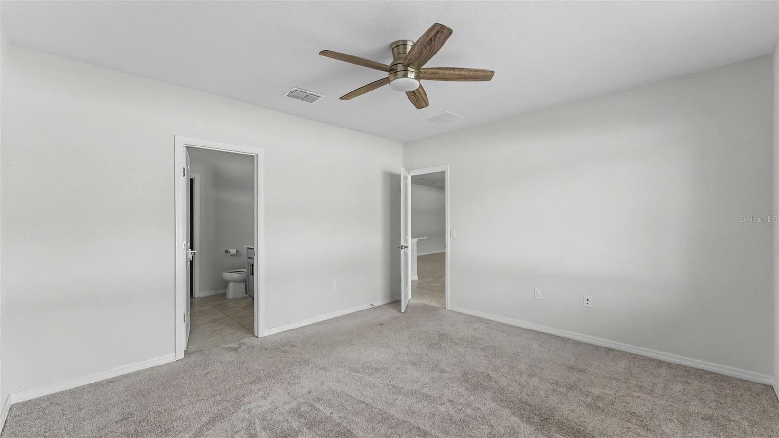 1050 Michelangelo Ln Property Photo 31
