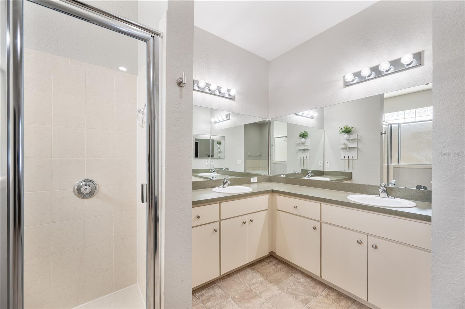 3415 Stoneway Dr Property Photo 26