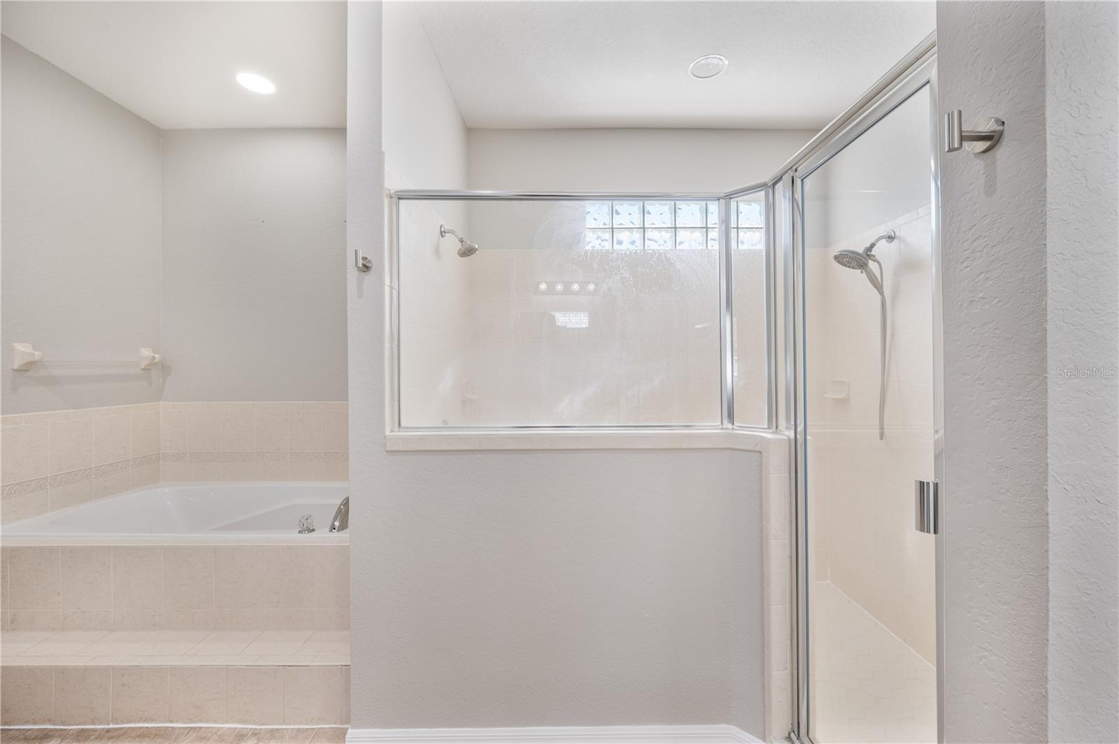 3415 Stoneway Dr Property Photo 27
