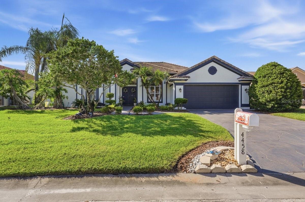 4458 Fairway Oaks Dr Property Photo 1
