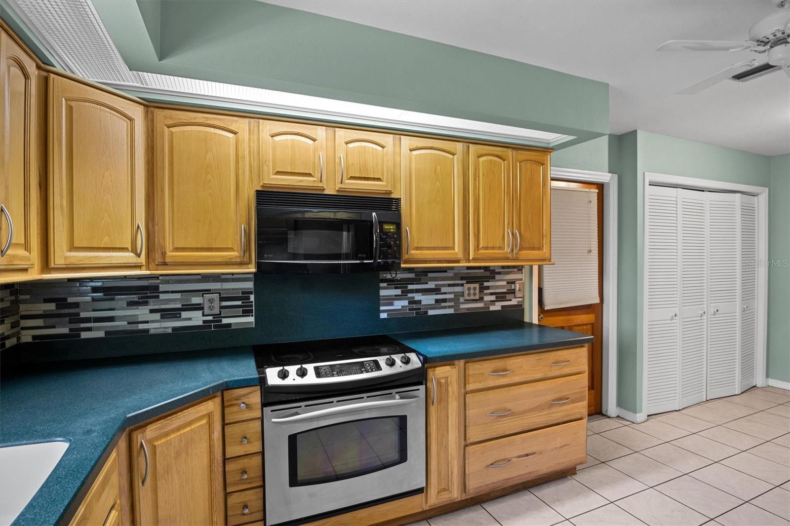 105 South Ct Property Photo 11