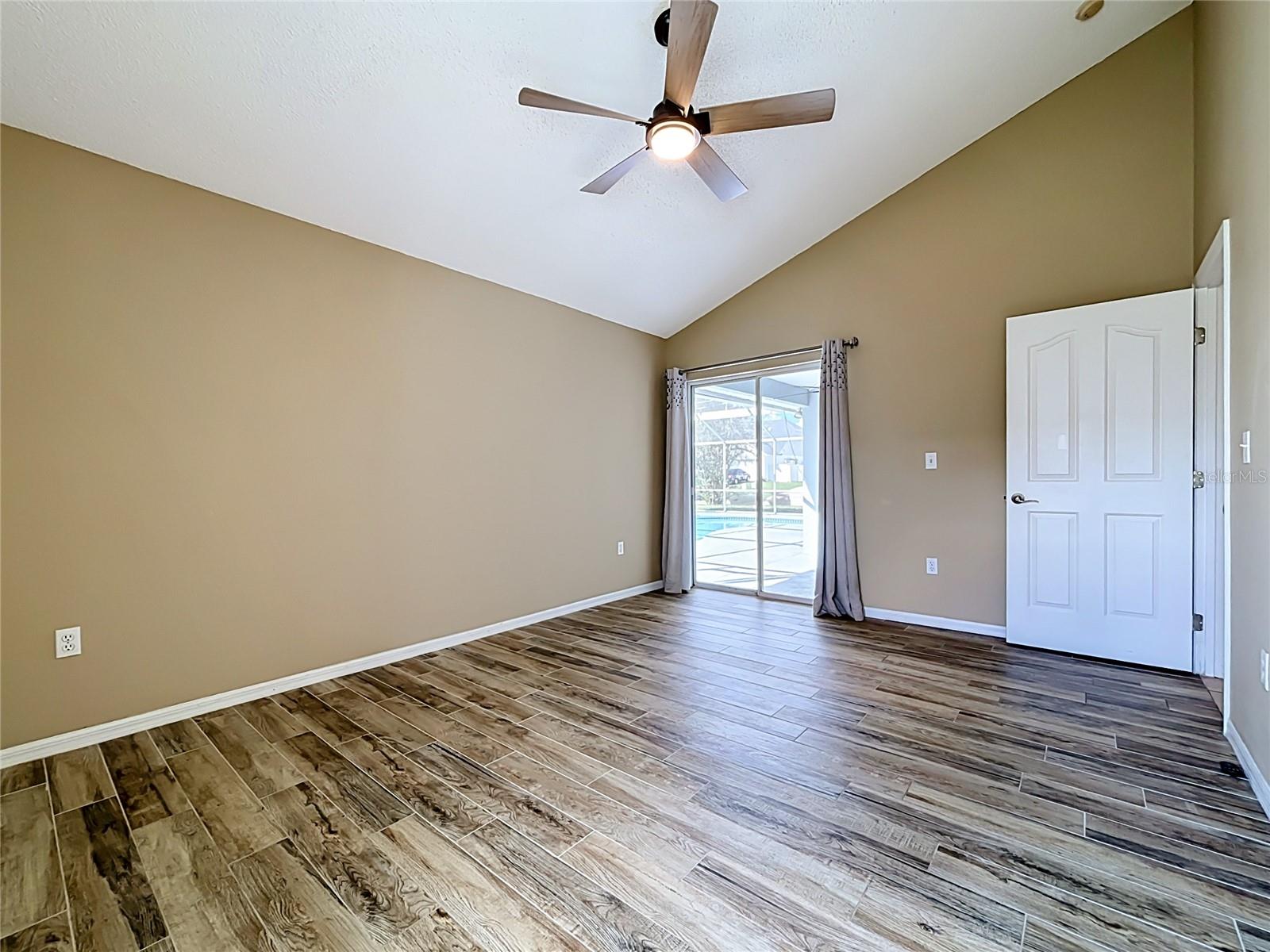 5645 Loma Vista Ct Property Photo 23