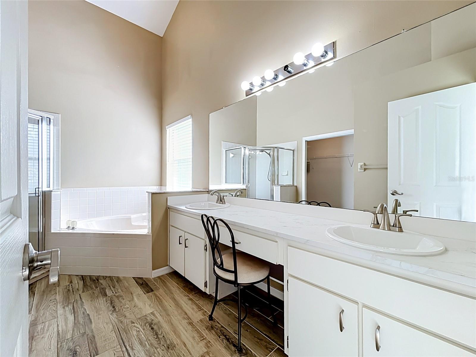 5645 Loma Vista Ct Property Photo 24
