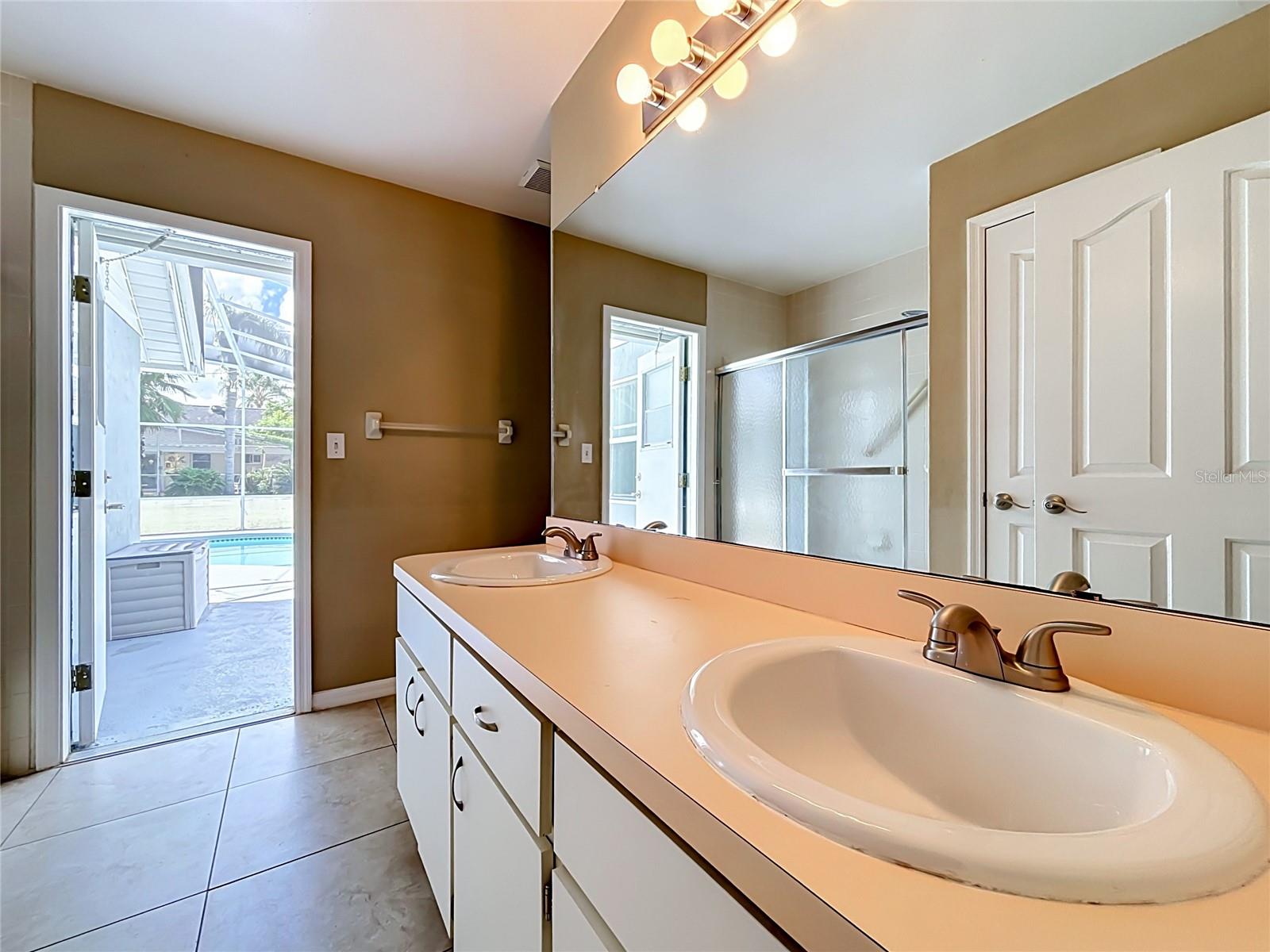 5645 Loma Vista Ct Property Photo 38