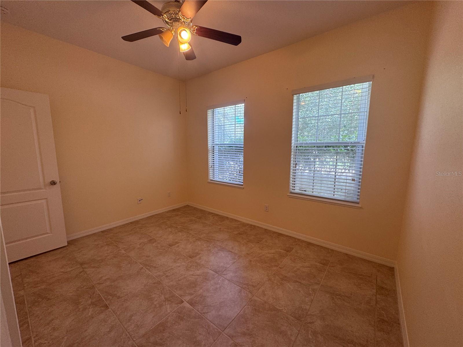1013 Evans Loop Property Photo 5