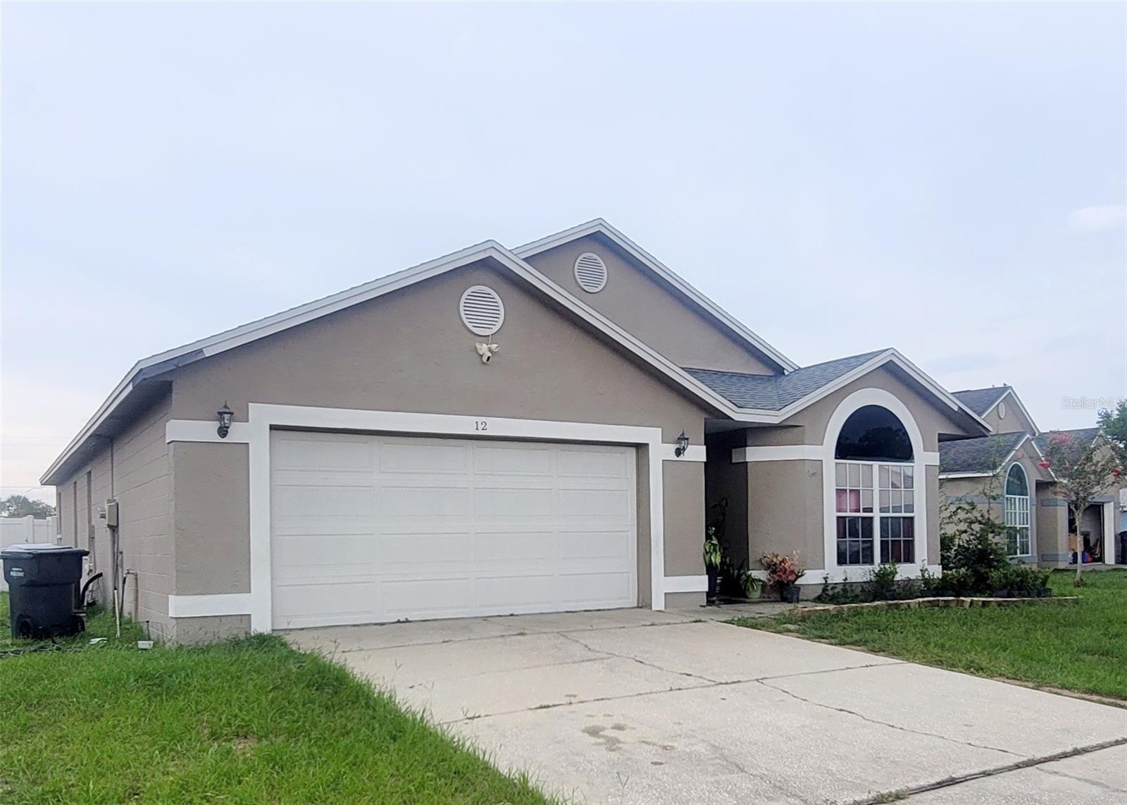 12 Saint Kitts Cir Property Photo 4