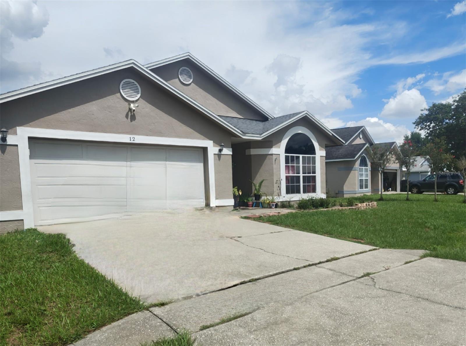 12 Saint Kitts Cir Property Photo 5