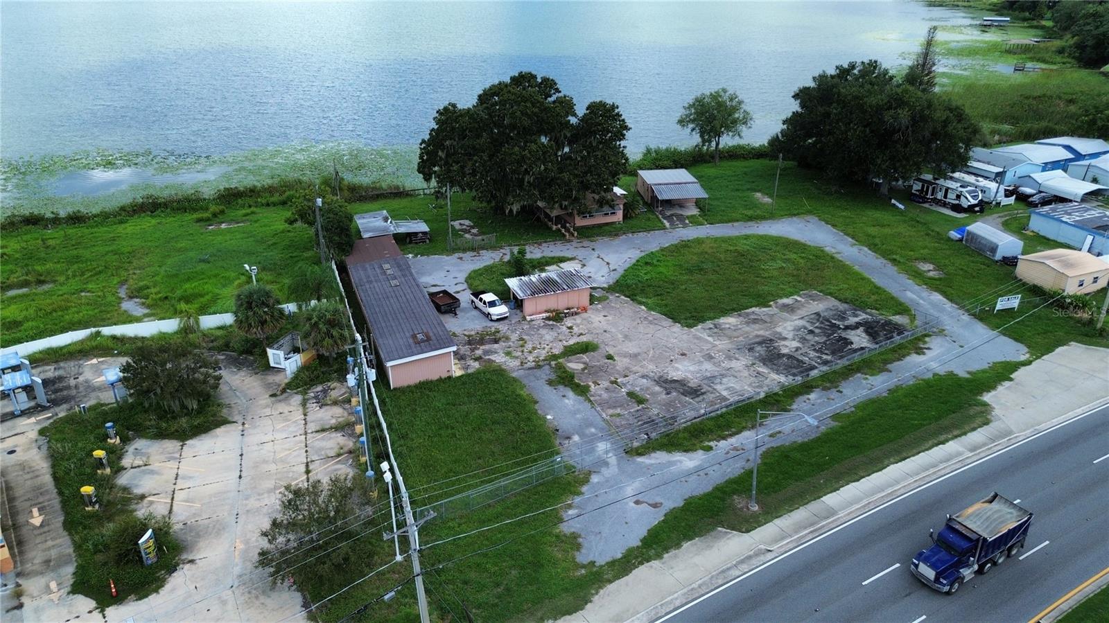 1410 Us Highway 92 W Property Photo 5