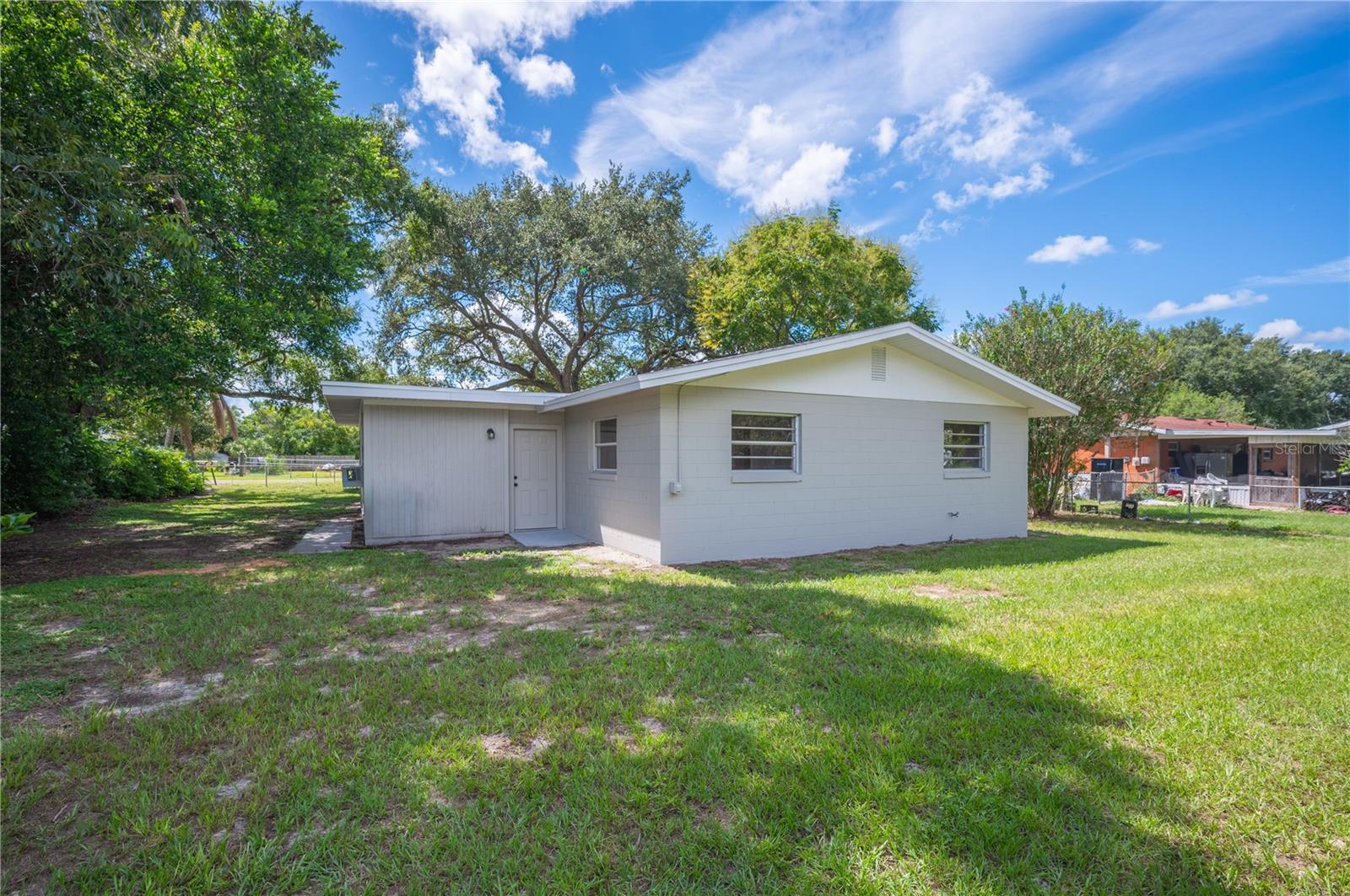 231 Willow St Property Photo 5