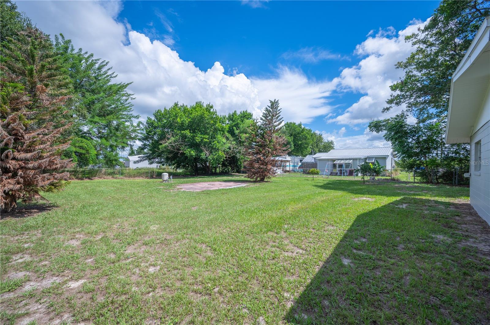 231 Willow St Property Photo 6