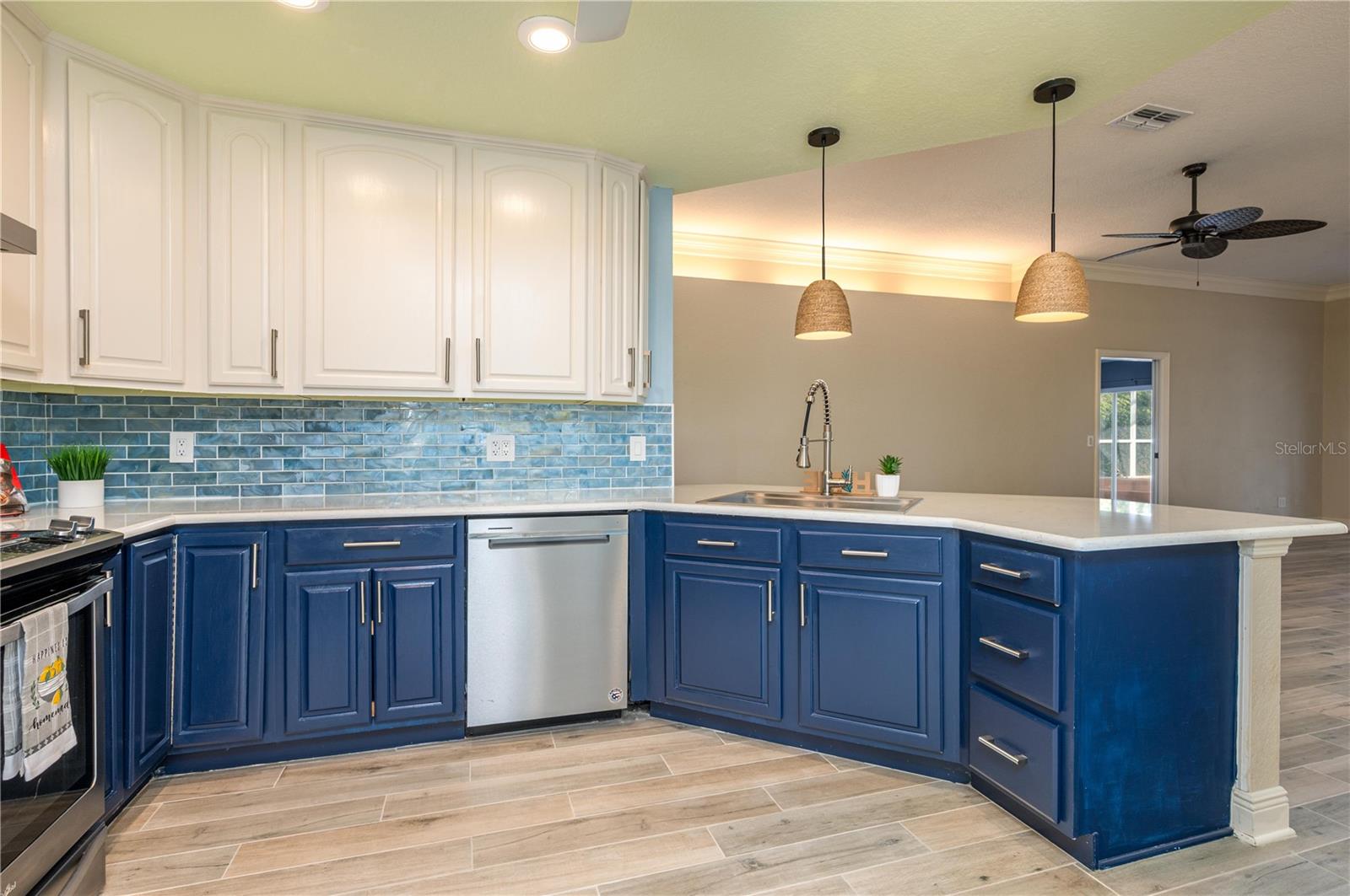 1475 Grand Cayman Cir Property Photo 9