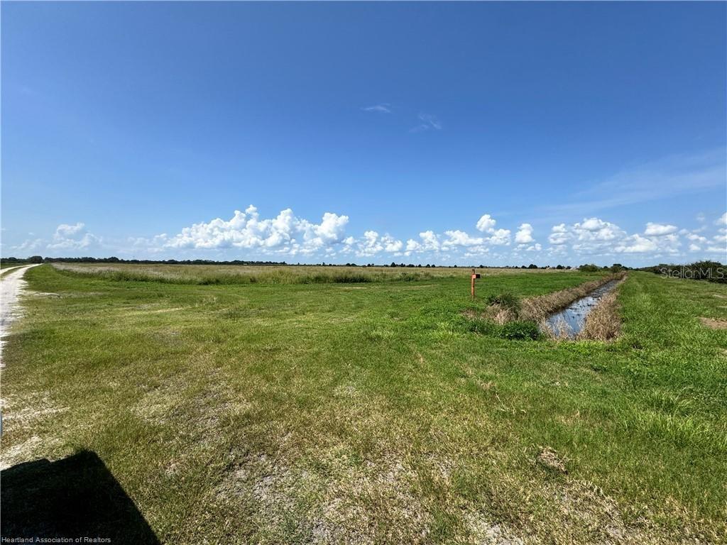 17515 Boney Rd Property Photo 3