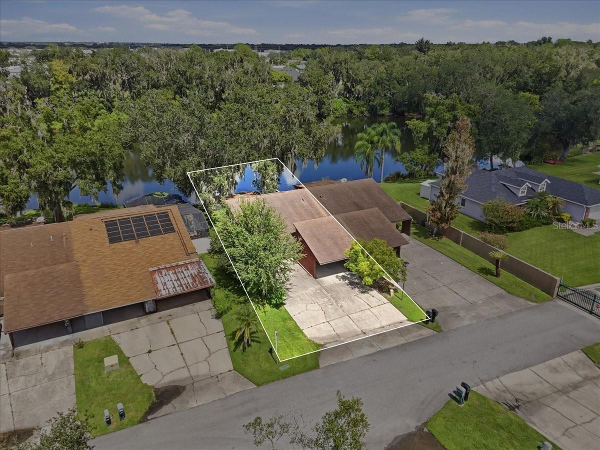 368 Lake Harris Dr Property Photo 1
