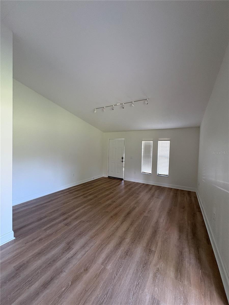 5702 Granite Ln Property Photo 7
