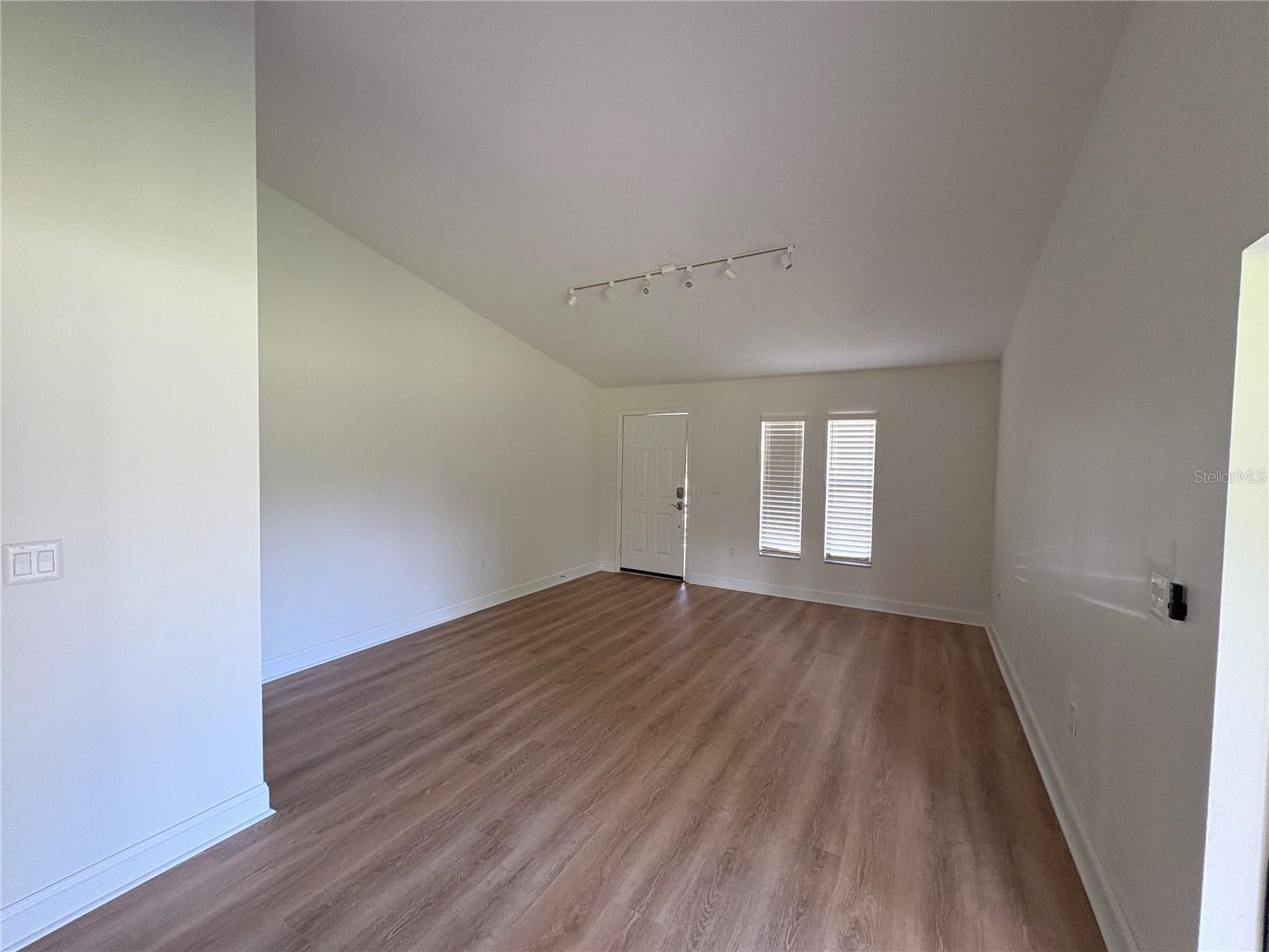 5702 Granite Ln Property Photo 8