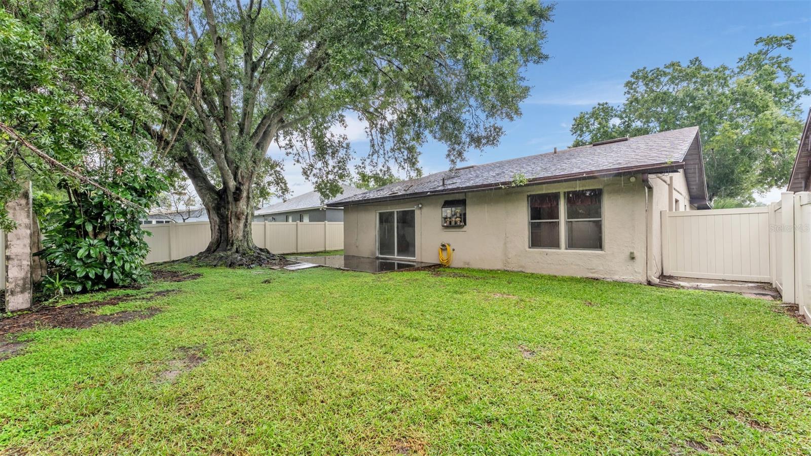 842 Rockingham Rd Property Photo 3