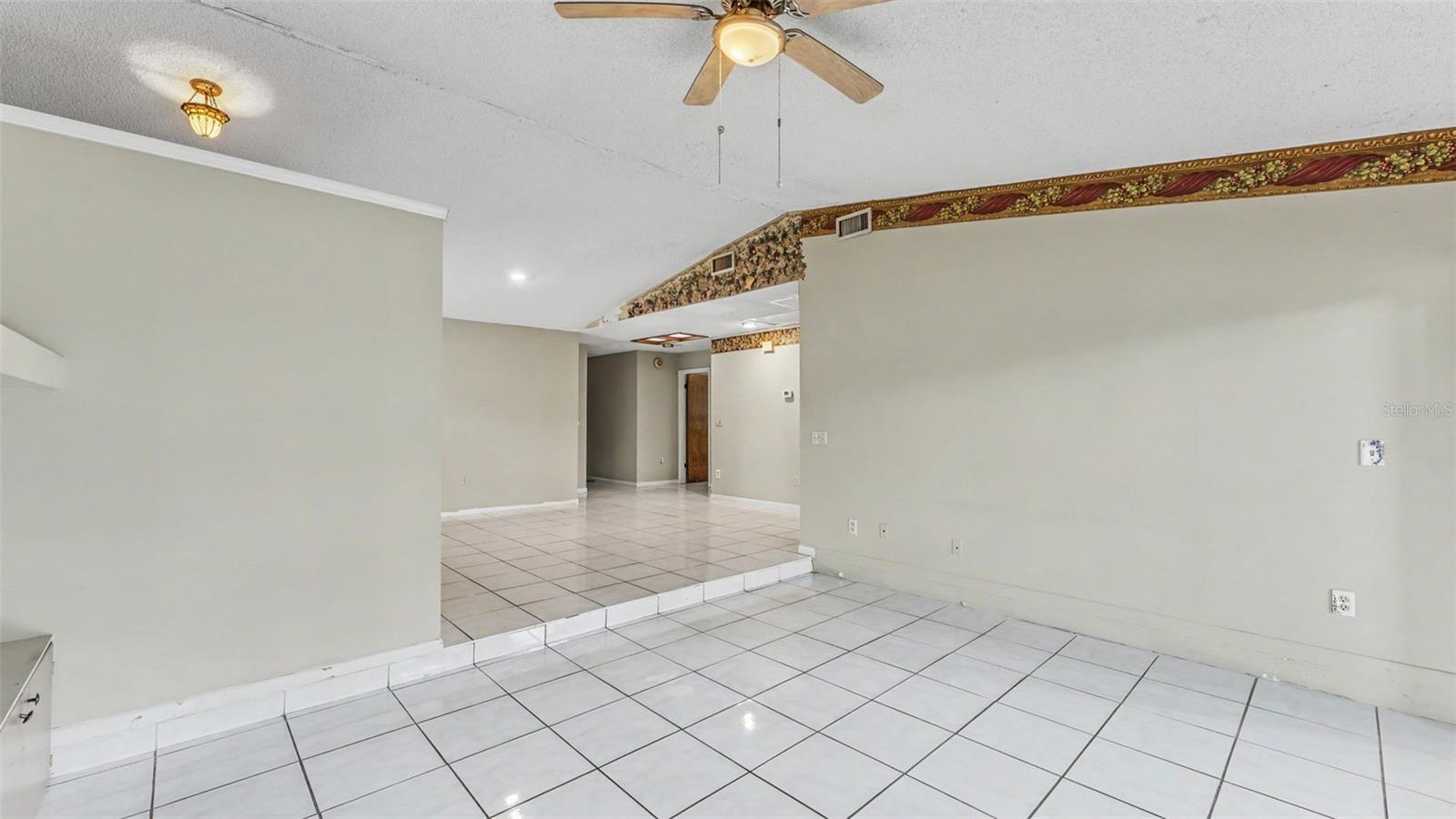 842 Rockingham Rd Property Photo 10