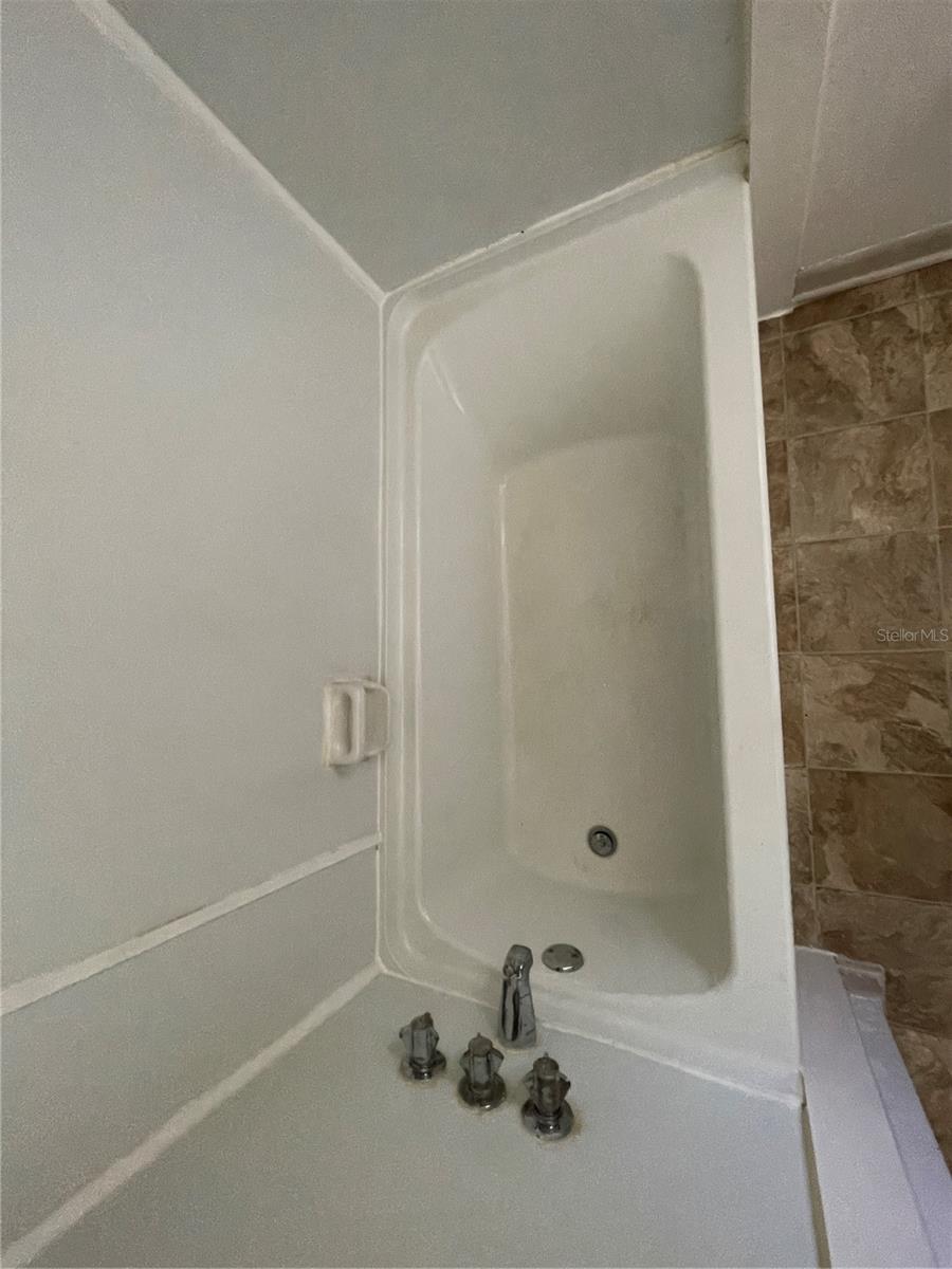 5852 Odom Rd Property Photo 7