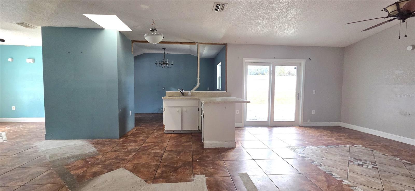 6012 Lake Ruth Dr E Property Photo 10