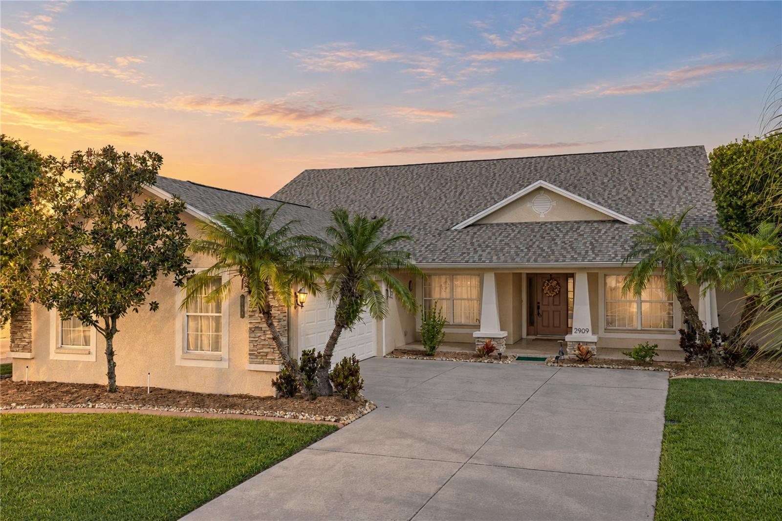2909 Blackwater Creek Dr Property Photo 1