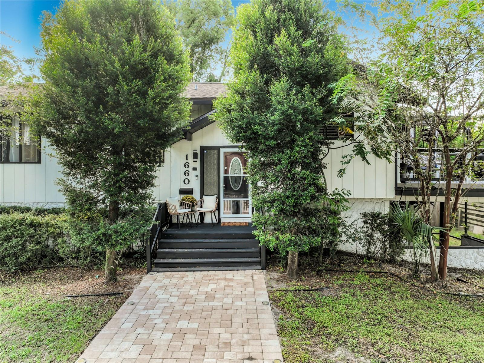 1660 Orange Ave Property Photo 1